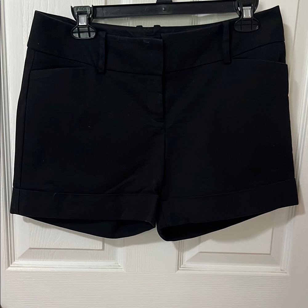 The Limited Drew Fit Classic Black Shorts
